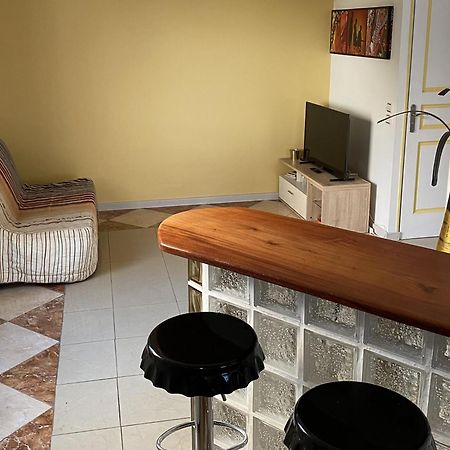 Appartement T2 - Vue Campagne เลอ โฮแบร์ ภายนอก รูปภาพ